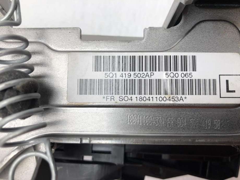 Rattaksel til VW Passat 2015-2019 (Fase 1) (B8) (B8) (5Q1 419 502 BS|)