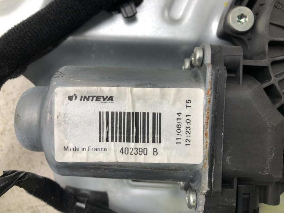 Ruteheis høyre foran til Kia Sportage 2010-2016 (Type III)  (82481 3U000|)