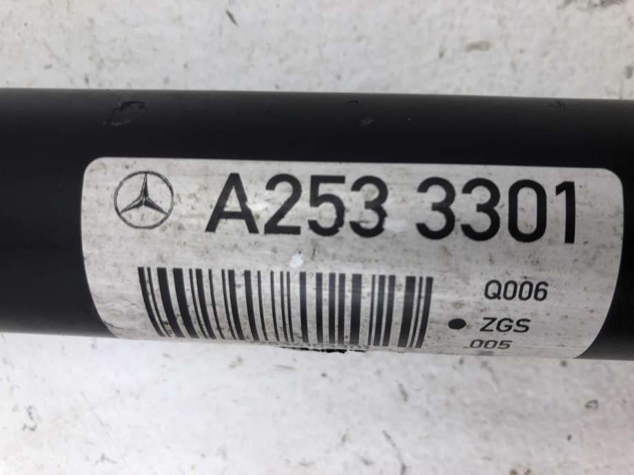 Mellomaksel fremre til Mercedes E-Klasse 2016-2023 (W213) (W213) (A 253 410 33 01|)