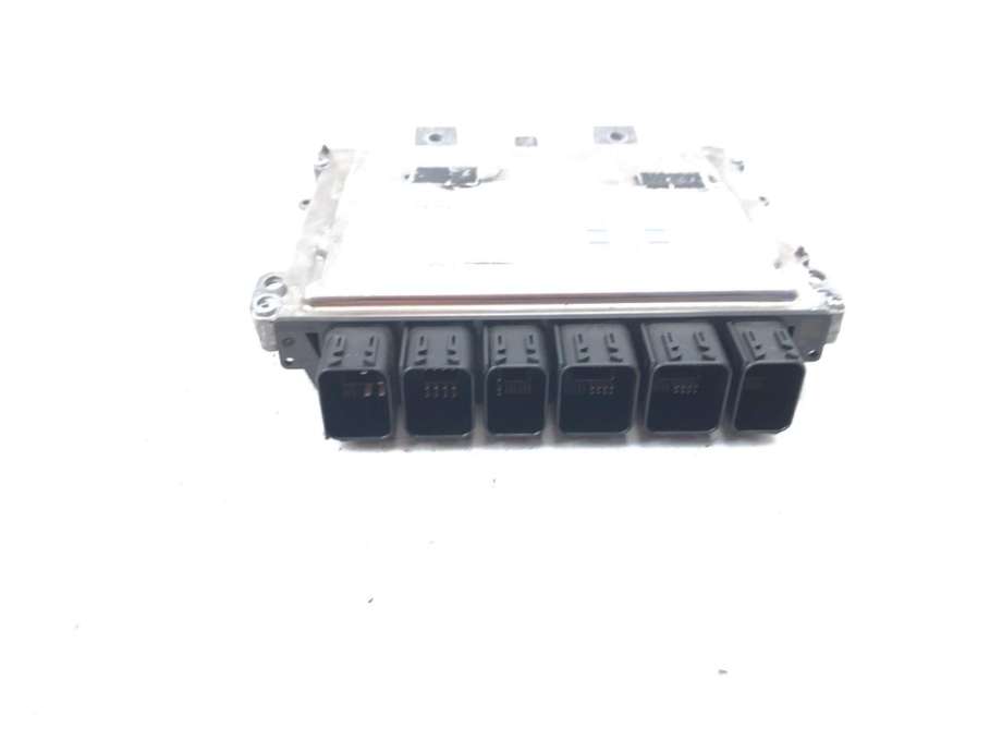 Styreenhet motor til Mercedes E-Klasse 2016-2023 (W213) (W213) (A 654 900 96 00|A 654 900 79 00|)