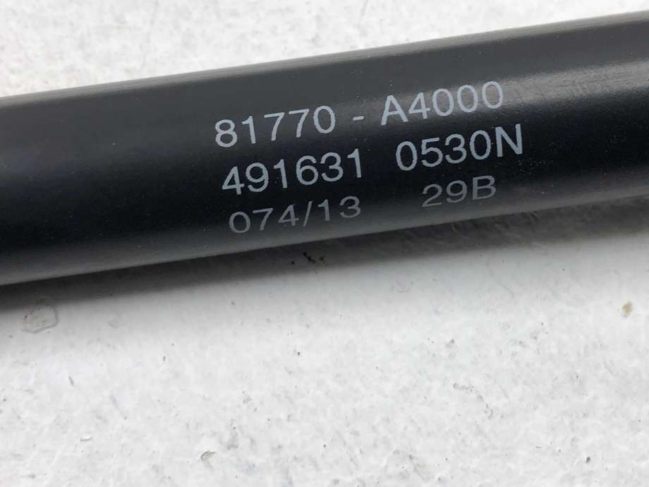 Baklukedemper til Kia Carens 2013-2018 Type III  (81770A4000|)