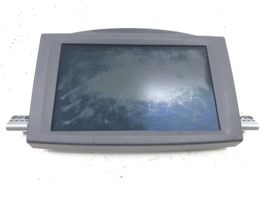 Bilstereo TV-nakkestøtte til BMW 7-Serie, 2009-2015 (F01/F02/F03/F04) (F01/F02/F03/F04) (65 50 9 268 706)