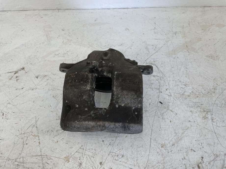 Bremsecaliper høyre foran til Mercedes E-Klasse 2009-2013 (Fase 1) (W212) (W212) (A 204 421 24 81|)