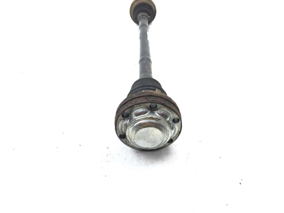 Drivaksel høyre bak, diesel/automat til VW Transporter / Caravelle 2015-2019 (T6) (T6) (7E0 501 202 A|7E0 501 202|)