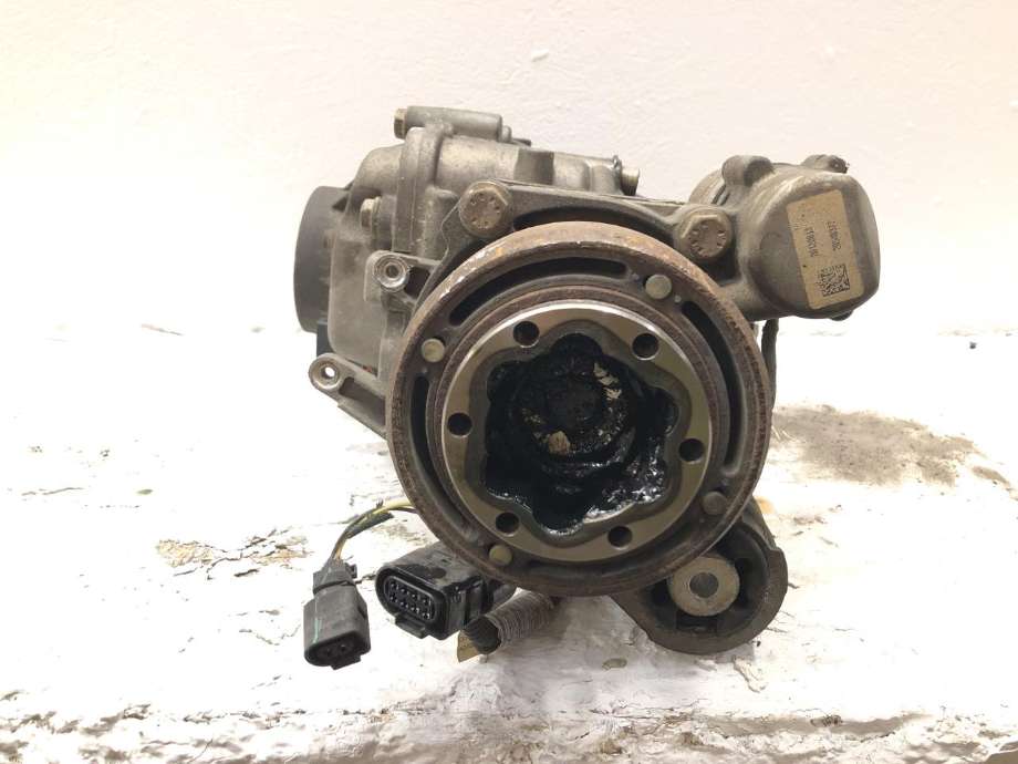 Kardang klokke bak til VW Transporter / Caravelle 2015-2019 (T6) (T6) (09N 525 010 F|)