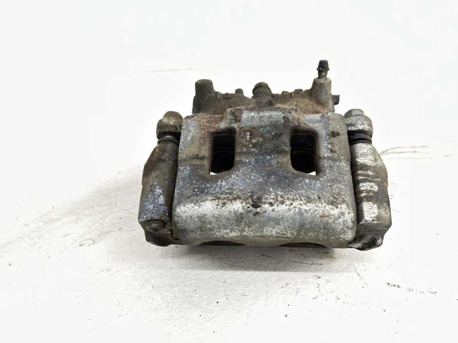 Bremsecaliper venstre foran til Mitsubishi Outlander 2015-->> (Type III, Fase 2)  (4605B471|)
