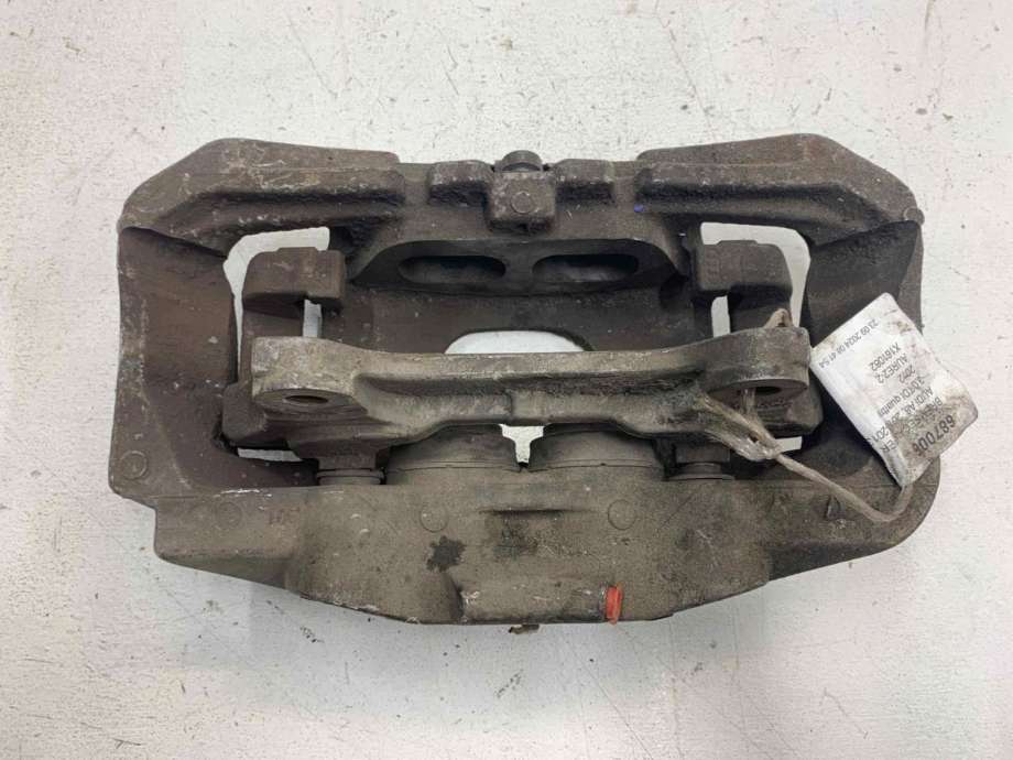 Bremsecaliper høyre foran til Audi A8 2010-2013 (Type III, Fase 1) (4G0 615 124 B|)