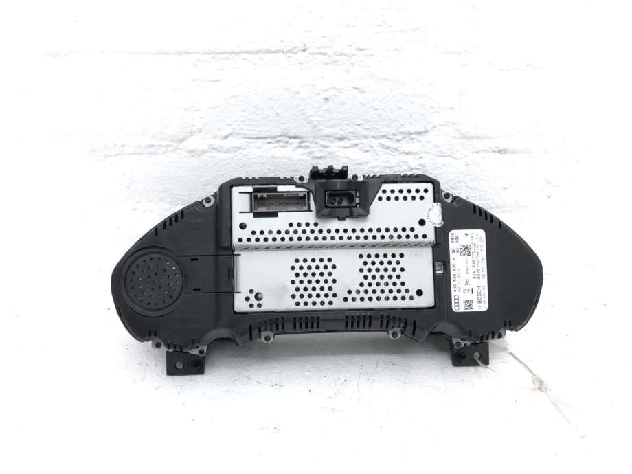 Instrumentpanel til Audi A8 2010-2013 (Type III, Fase 1)  (4H0 920 930 HX|)