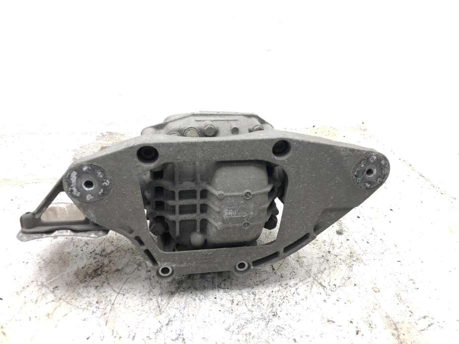 Kardang klokke bak til Audi A8 2010-2013 (Type III, Fase 1)  (0BC 500 044 D|)