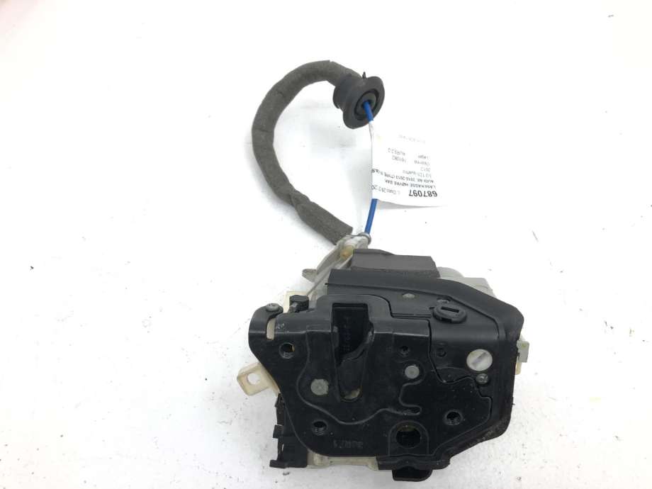 Låsekasse høyre bak til Audi A8 2010-2013 (Type III, Fase 1) (8K0 839 016 F|)