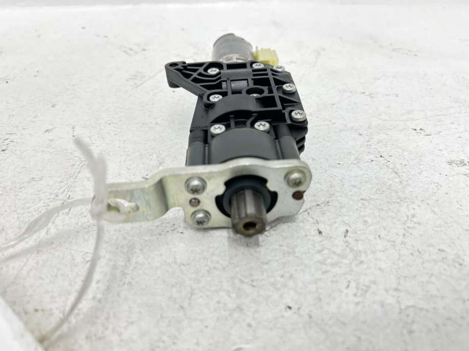 Baklukeåpner motor til Audi A4, Allroad 2016-->> (Type II) (B9) (B9) (8W9 827 852 D|)