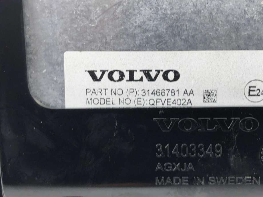 Bilstereo navigasjon skjerm til Volvo XC90 2015-2025 (Type II)  (36010873|)