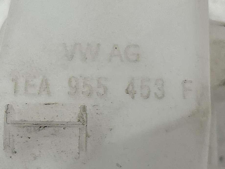 Spylertank foran til VW ID.4 2020-->>  (1EA 955 453 H|)
