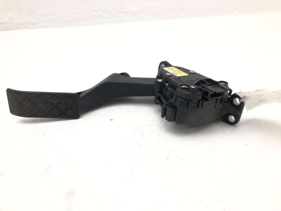 Pedal gass til VW Transporter / Caravelle 2015-2019 (T6) (T6) (7E1 723 503 C|)