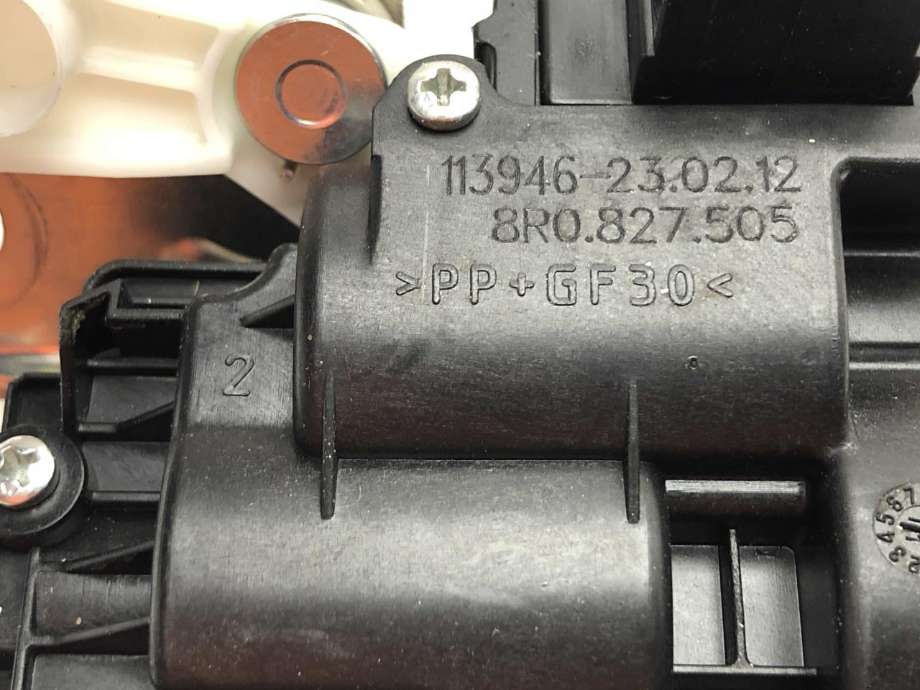 Baklukelås til Audi Q5 2008-2012 (Type I, Fase 1)  (8R0 827 505 A|8R0 827 505|)