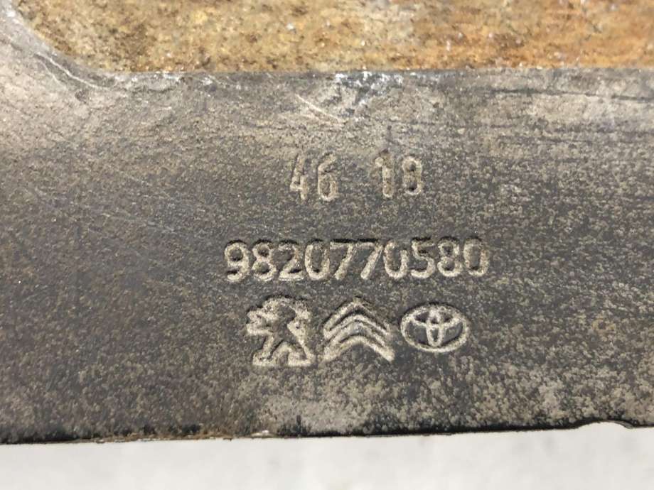 Hjulspindel høyre bak til Peugeot Expert 2016-->> (Type III)  (16 192 667 80|)