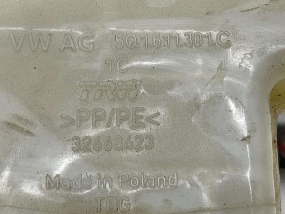 Bremsepumpe hoved til Audi Q2 2016-->>  (8V1611021A|5Q1 614 019 AC REP|)