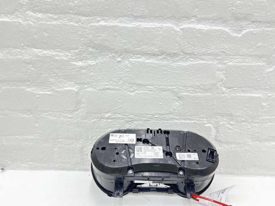 Instrumentpanel til Audi Q2 2016-->>  (8V0 920 760|)