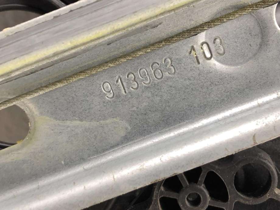 Ruteheis venstre bak til Volvo XC70 2014-2016 (Type II, Fase 2)  (30661067|)