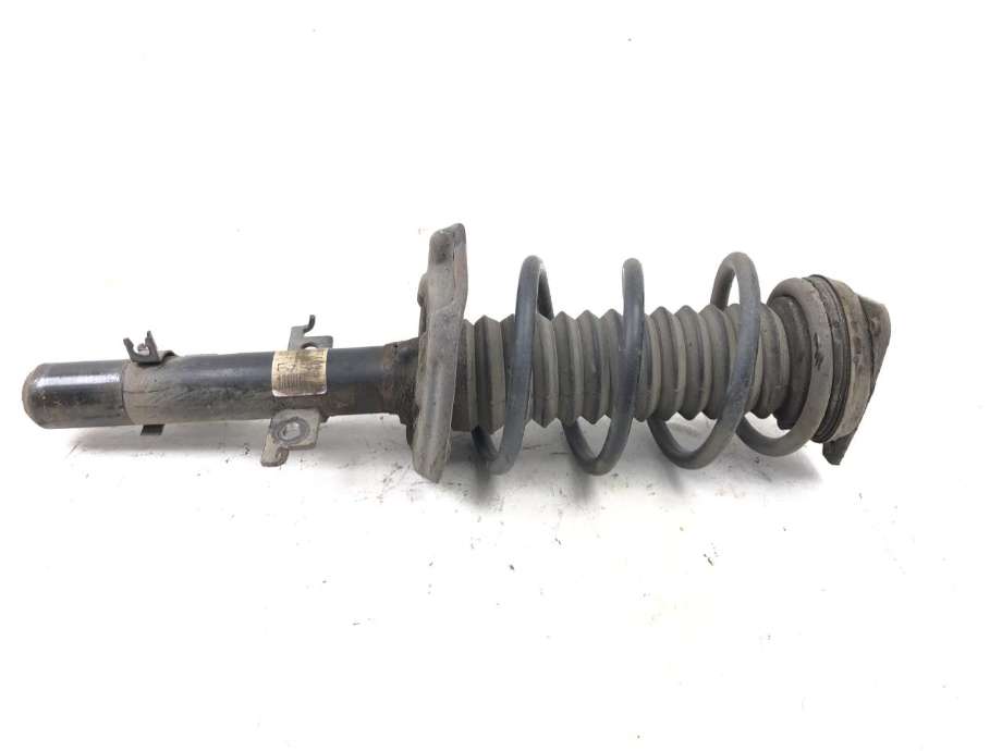 Fjærbein venstre foran til Nissan Qashqai 2014-2021 (Type II) (E4303HV01B|)