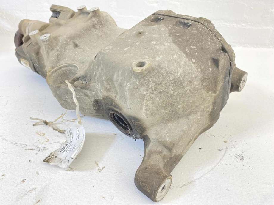 Kardang klokke bak til Land Rover Range Rover, Evoque 2011-2019 (Type I)  (LR066424 | LR012189|31256026 | RMBH524200AD|LR031377  | BH524200AD)