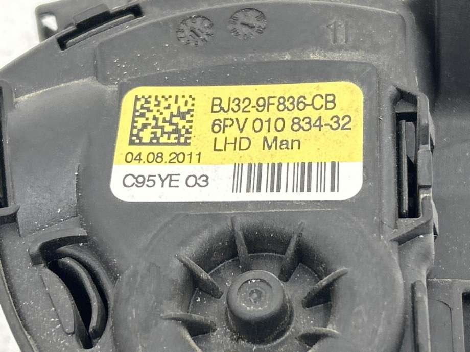 Pedal gass til Land Rover Range Rover, Evoque 2011-2019 (Type I)  (LR027138|BJ329F836CB|)