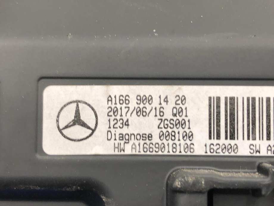 Bilstereo navigasjon skjerm til Mercedes CLA 2013-2019 (C117) (C117) (A 166 900 82 22|)