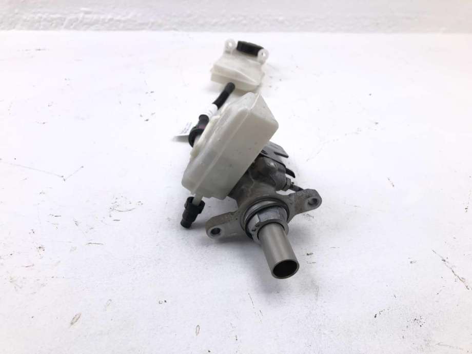 Bremsepumpe hoved til Ford C-Max 2015-2019 (Type II, Fase 2)  (2373118|)