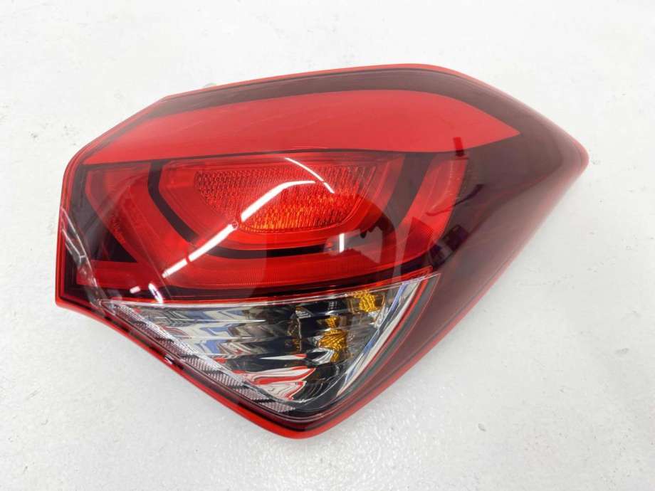 Baklykt høyre ytre til Hyundai i20 2015-2020 (Type II) (92402C 8000|)
