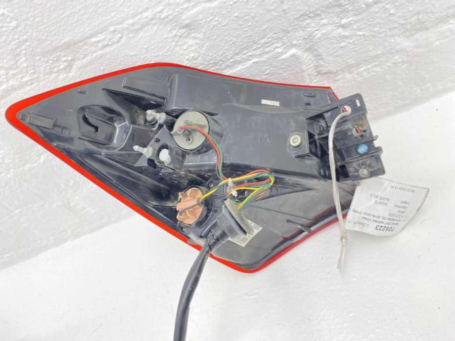 Baklykt høyre ytre til Hyundai i20 2015-2020 (Type II) (92402C 8000|)