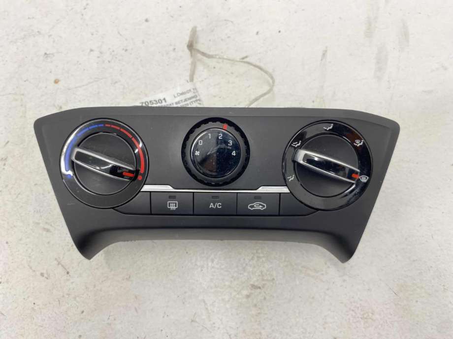 Varmeapparat betjening til Hyundai i20 2015-2020 (Type II) (97250C8011SDH|)