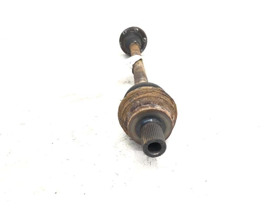 Drivaksel høyre bak, diesel/automat til Audi Q3 2011-2014 (Type I, Fase 1)  (1K0 501 204 F|)