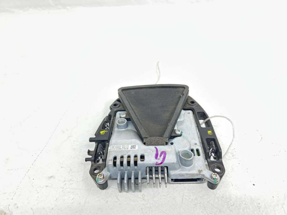 Parkeringskamera foran til Tesla Model S 2013-2016 (Fase 1) (1038482-99-K|)
