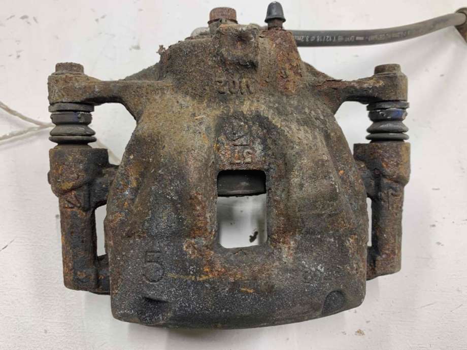 Bremsecaliper venstre foran til Toyota Corolla 2019-->>  (4775002490|)