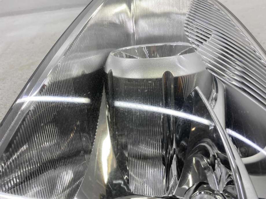 Frontlykt venstre halogen til Nissan Qashqai 2007-2010 (Type I, Fase 1)  (26060 JD90A|)
