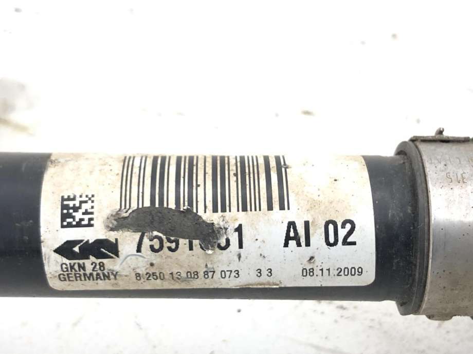 Drivaksel venstre foran, diesel/automat til BMW X1 2009-2015 (E84) (E84) (31 60 7 605 511|)