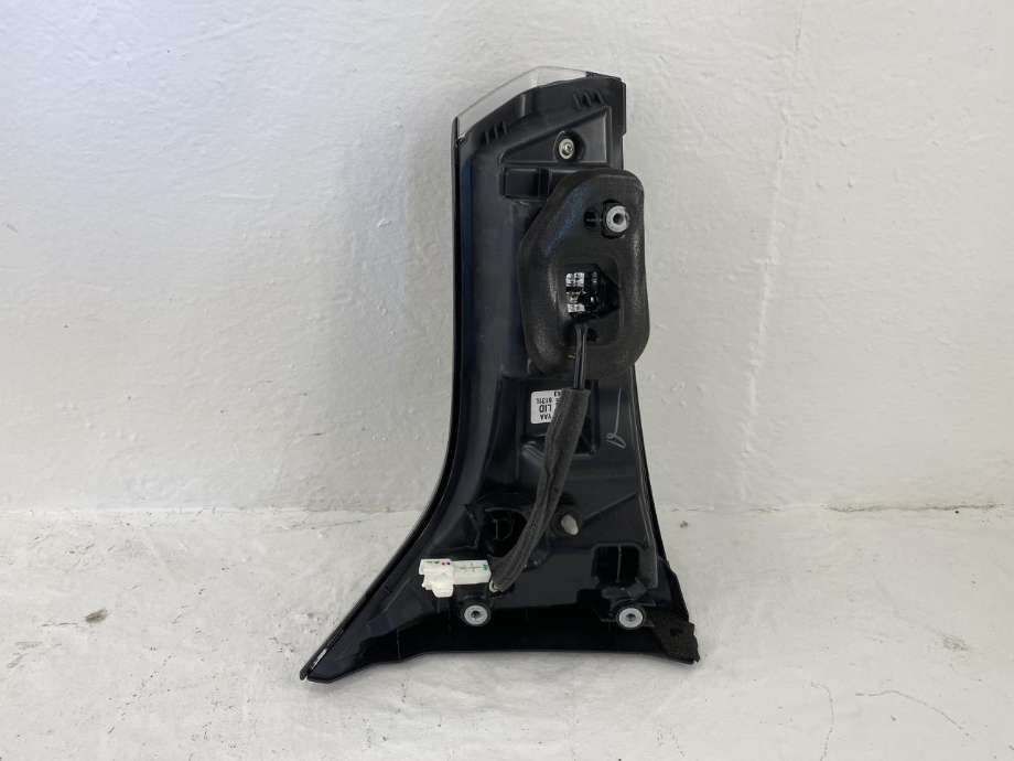 Baklykt venstre indre til Suzuki SX4 S-CROSS 2013-->> (Type II)  (35702-63T00|)