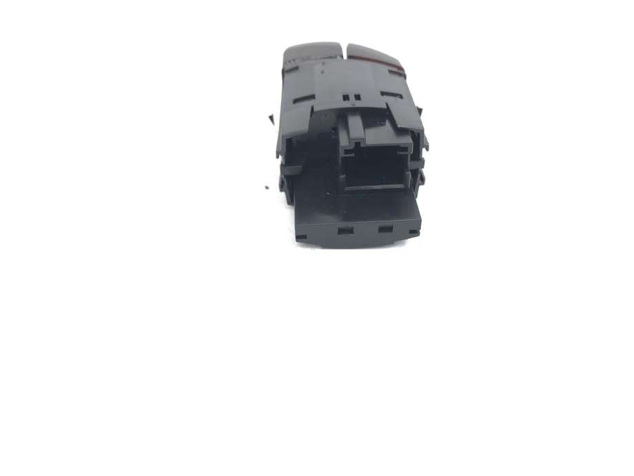 Bryter nødblink til BMW X5 2013-2018 (F15) (F15) (61 31 9 354 186|)