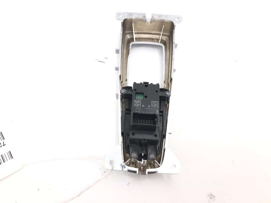 Bryter elektrisk håndbrekk/parkbrems til BMW X5 2013-2018 (F15) (F15) (61 31 9 877 891|)