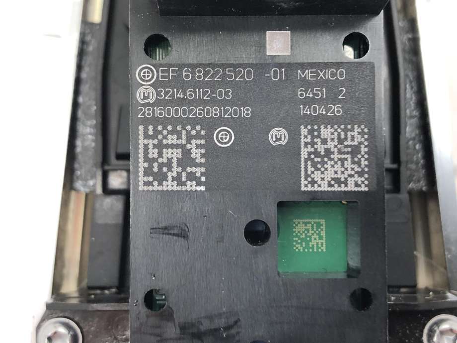 Bryter elektrisk håndbrekk/parkbrems til BMW X5 2013-2018 (F15) (F15) (61 31 9 877 891|)