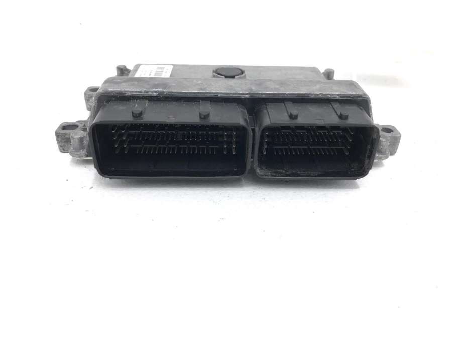 Styreenhet motor til Peugeot e-208 2019-->> (16 595 581 80|)