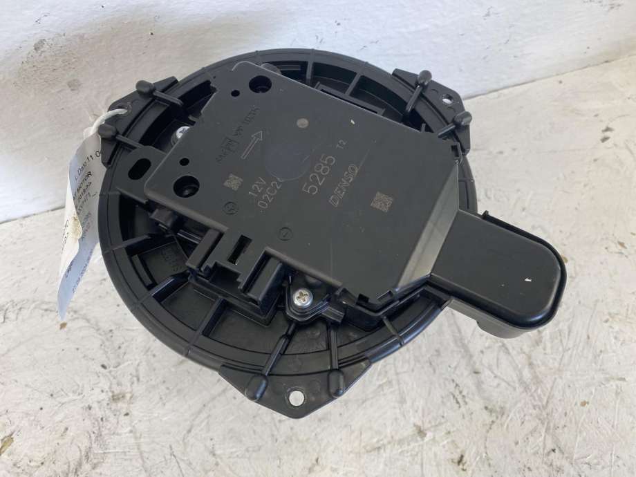 Varmeapparat motor til Toyota Camry 2019-->> (8710358080|)