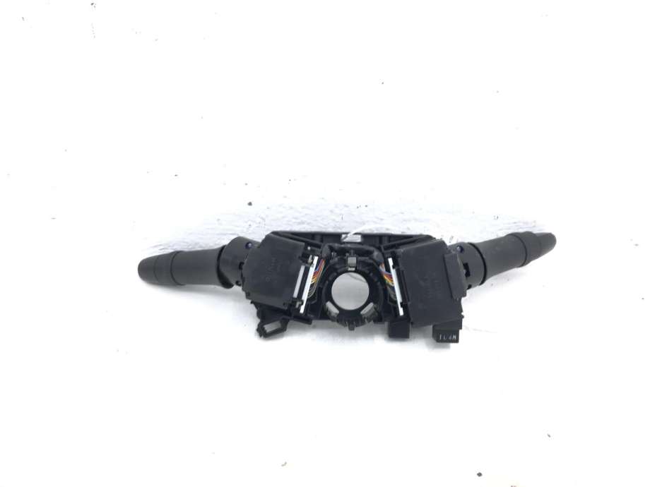 Bryter combi til Mitsubishi Outlander 2012-2015 (Type III, Fase 1)  (8600A405|)