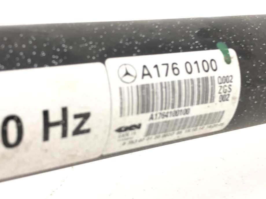 Mellomaksel til Mercedes CLA 2013-2019 (C117) (C117) (A 176 410 02 00|)
