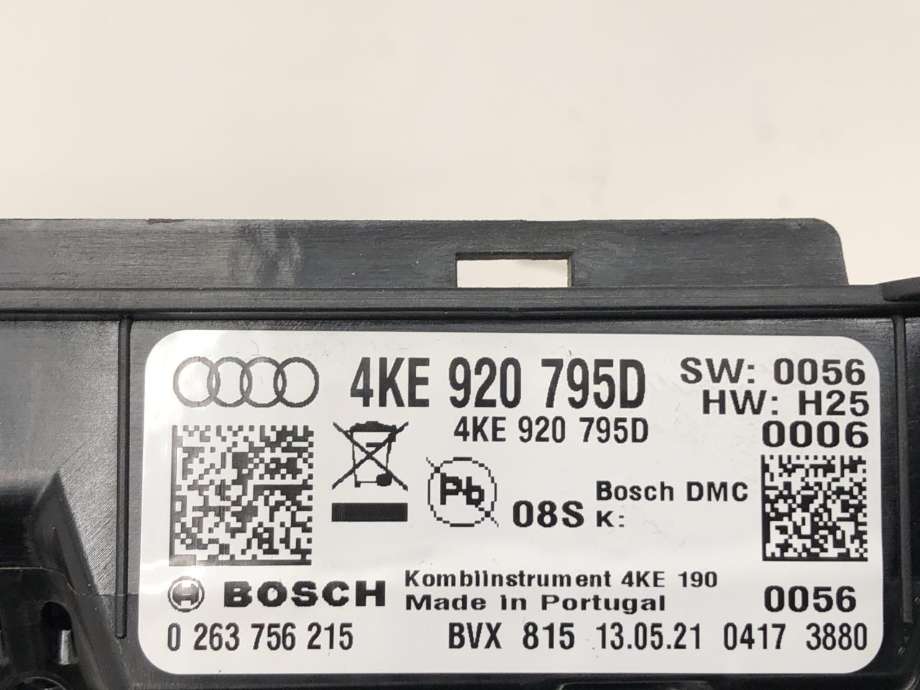 Instrumentpanel til Audi e-tron 2018-->>  (4KE 920 795 D|)