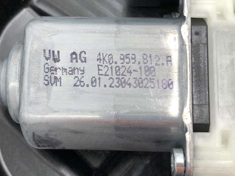 Ruteheis høyre foran til VW ID.4 2020-->> (11A 837 462 E|)