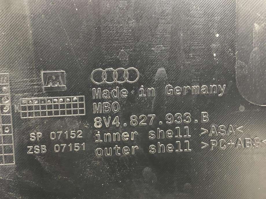Spoiler bakluke til Audi A3 2016-2020 (Type III, Fase 2)  (8V4 827 933 B|)
