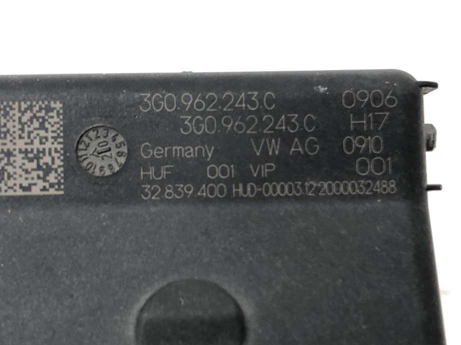 Styreenhet elektrisk bakluke til Porsche Taycan 2019-->>  (3G0 962 243 C|)