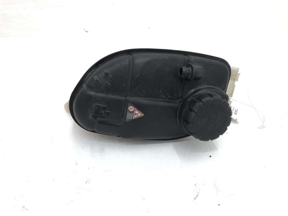 Ekspansjonstank til Mercedes CLA 2013-2019 (C117) (C117) (A 246 500 00 49|)