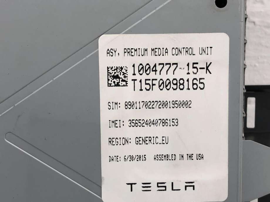 Multimedia display (MCU - Media Controller Unit) til Tesla Model S 2013-2016 (Fase 1)  (1015898-00-A|1084333-00-C|1084333-00-B)